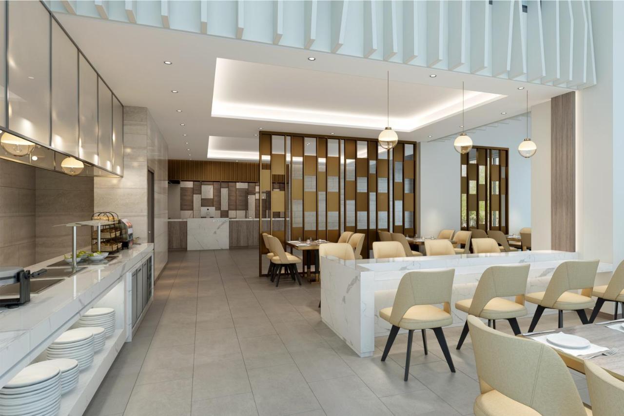 Comfort Hotel Riyadh Olaya Экстерьер фото