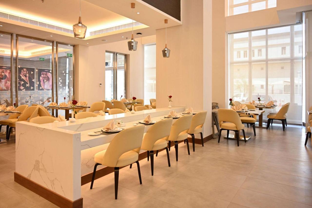 Comfort Hotel Riyadh Olaya Экстерьер фото