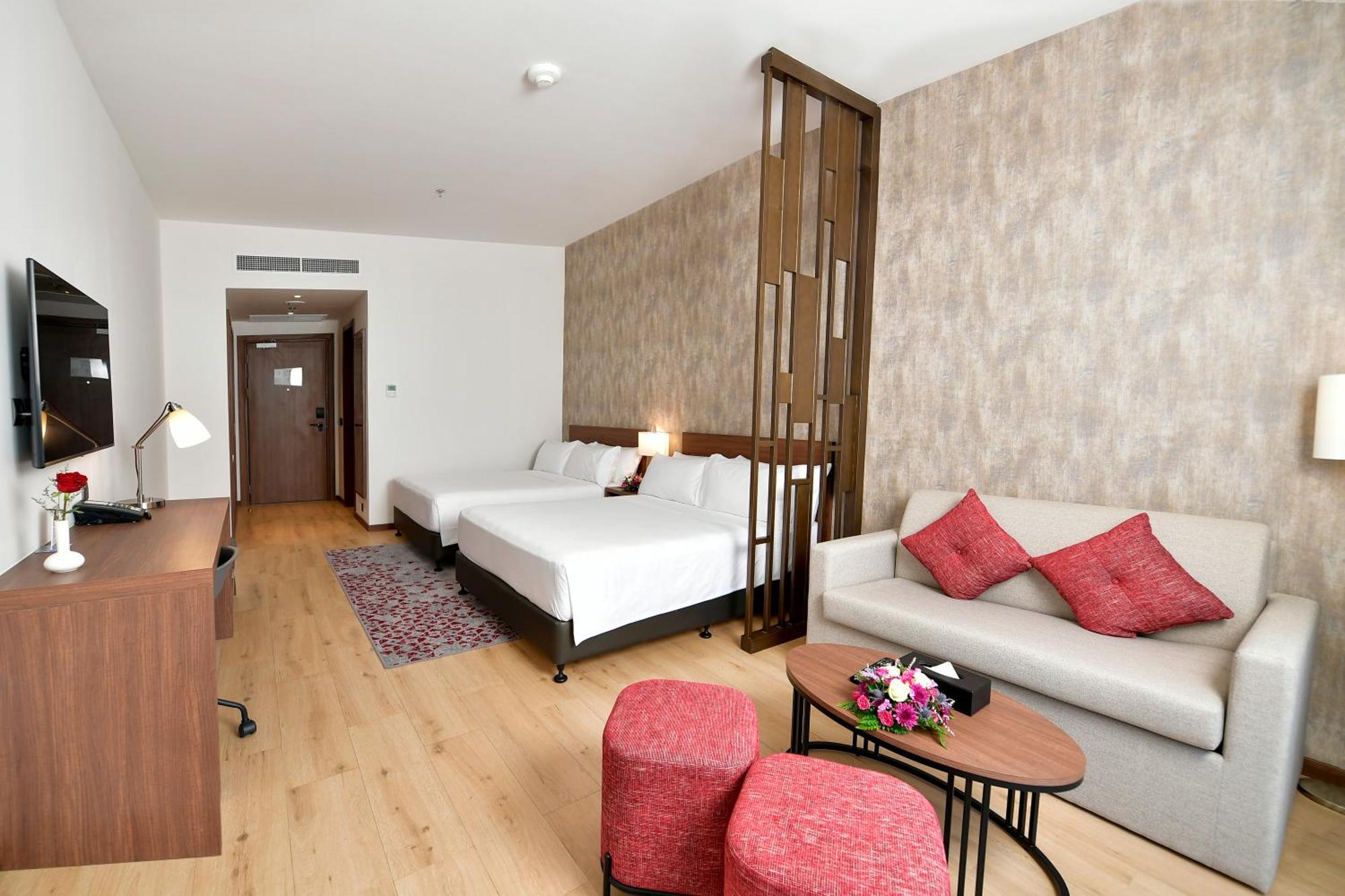 Comfort Hotel Riyadh Olaya Экстерьер фото