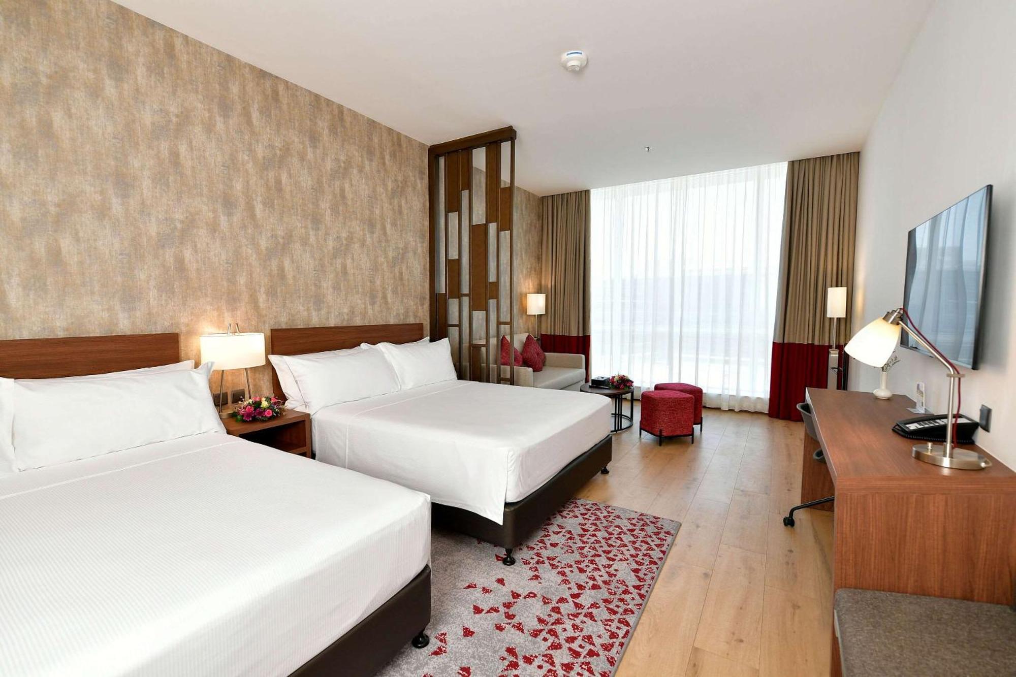 Comfort Hotel Riyadh Olaya Экстерьер фото