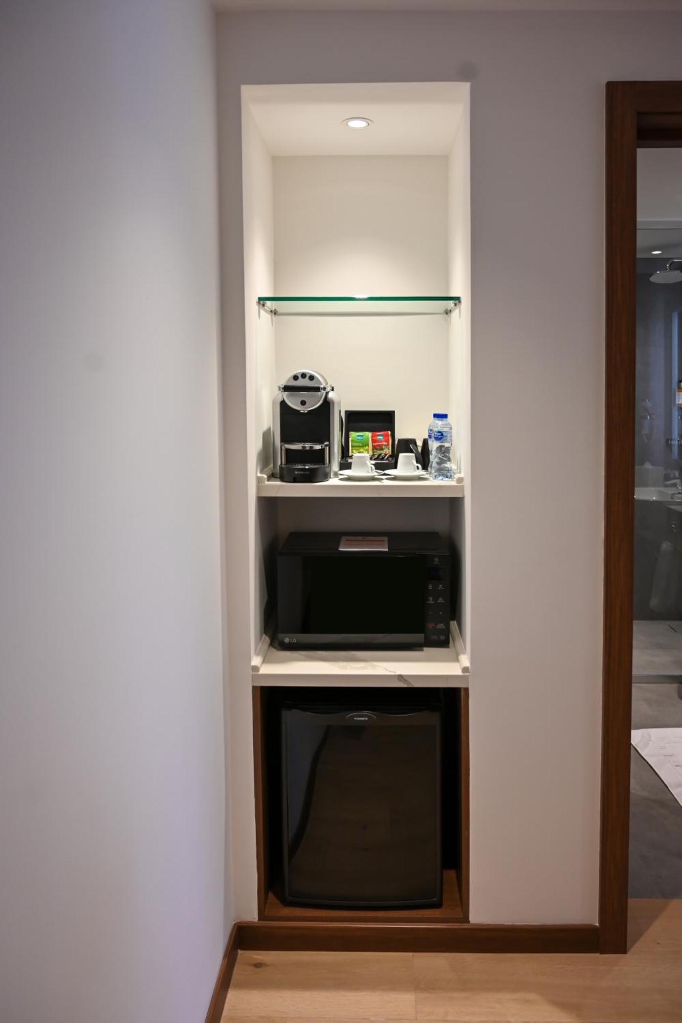 Comfort Hotel Riyadh Olaya Экстерьер фото